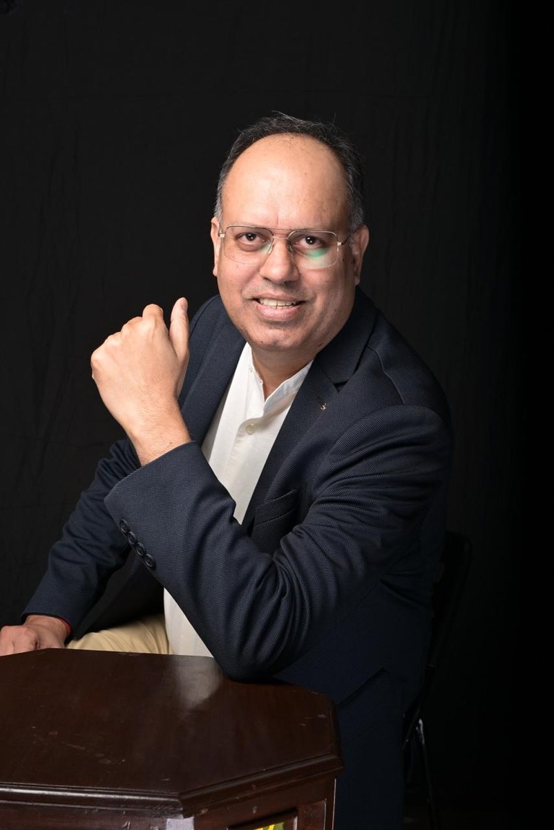 Portrait of the founder of SIGNAL